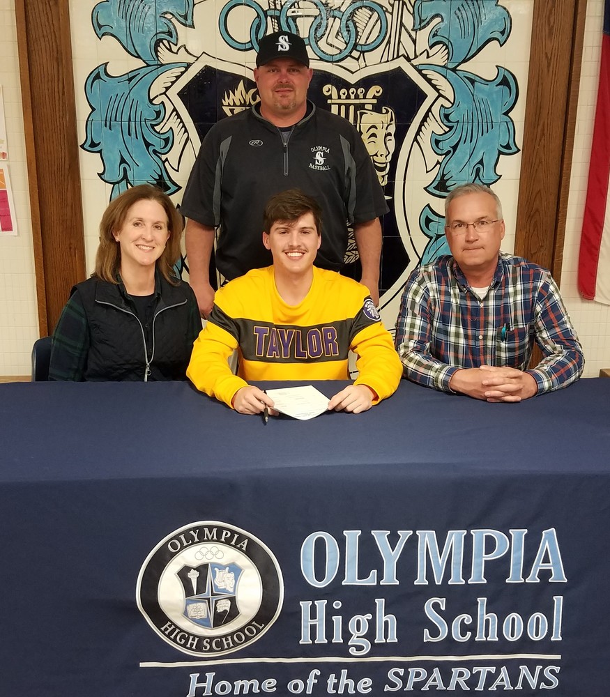 Riegler signs with Taylor University