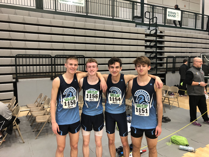 3200 meter relay at Illinois Top Times 